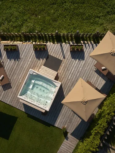 80 1544 les villes 10 08 25 visciani ph